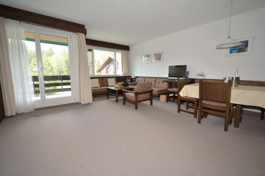 Ferienwohnungen Chesa Clois 24 Lenzerheide Ruang foto